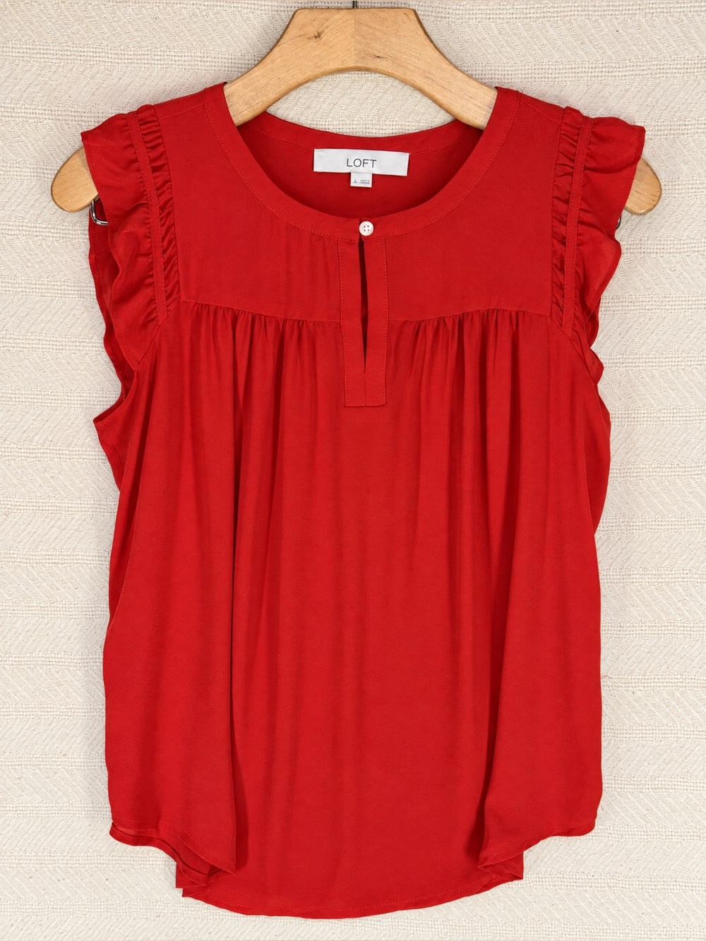 LOFT Red Flutter Sleeve Keyhole Blouse Small S Ruffle Neck Flowy Pleated Top